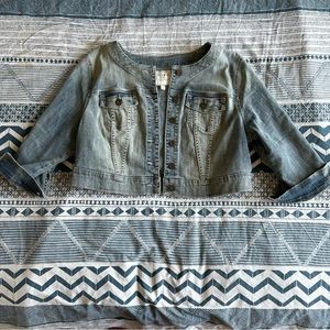 NWOT plus size cropped Jean jacket 1x torrid
